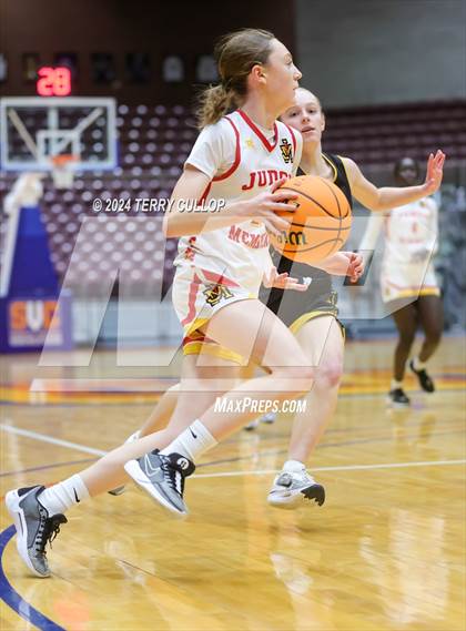 Thumbnail 3 in Emery vs. Judge Memorial Catholic (UHSAA 3A Quarterfinal) photogallery.