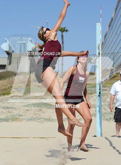 Thumbnail 3 in Mira Costa vs. Laguna Beach (IBVL Southern Pacific Final) photogallery.
