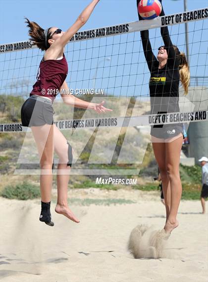 Thumbnail 2 in Mira Costa vs. Laguna Beach (IBVL Southern Pacific Final) photogallery.