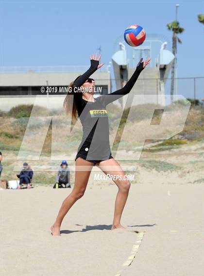 Thumbnail 3 in Mira Costa vs. Laguna Beach (IBVL Southern Pacific Final) photogallery.