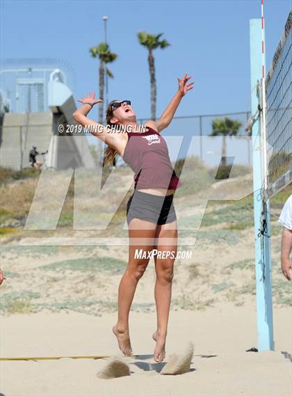 Thumbnail 2 in Mira Costa vs. Laguna Beach (IBVL Southern Pacific Final) photogallery.