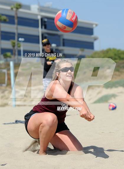 Thumbnail 3 in Mira Costa vs. Laguna Beach (IBVL Southern Pacific Final) photogallery.