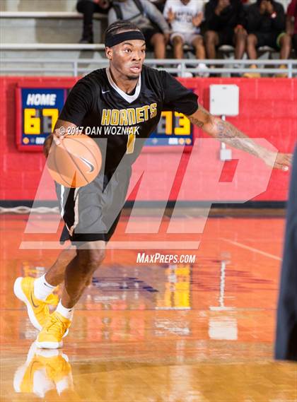 Thumbnail 3 in Scotlandville vs. Little Elm (Thanksgiving Hoopfest) photogallery.