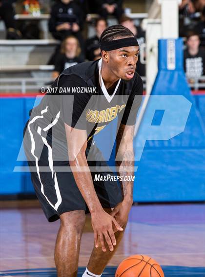 Thumbnail 3 in Scotlandville vs. Little Elm (Thanksgiving Hoopfest) photogallery.