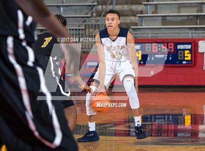 Thumbnail 1 in Scotlandville vs. Little Elm (Thanksgiving Hoopfest) photogallery.