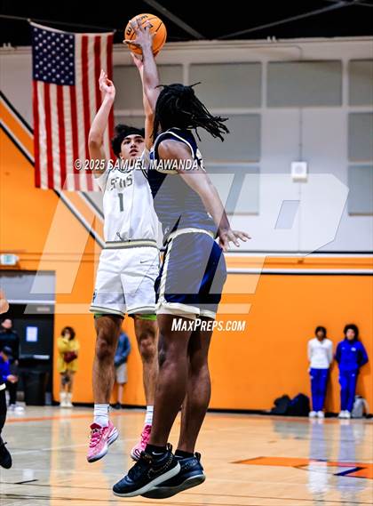 Thumbnail 1 in St. Francis vs West Ranch (2025 MLK Day Showdown) photogallery.