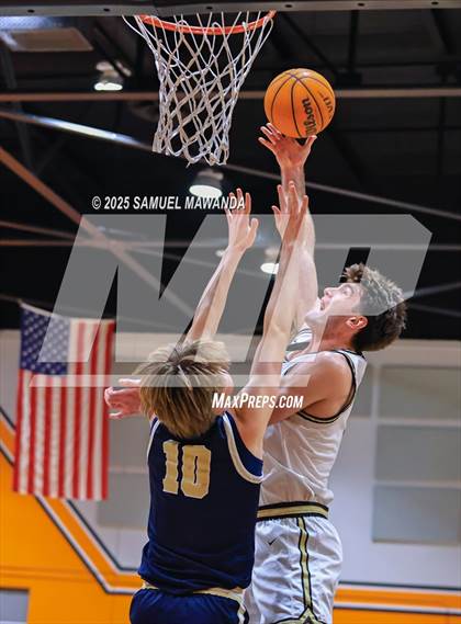 Thumbnail 1 in St. Francis vs West Ranch (2025 MLK Day Showdown) photogallery.