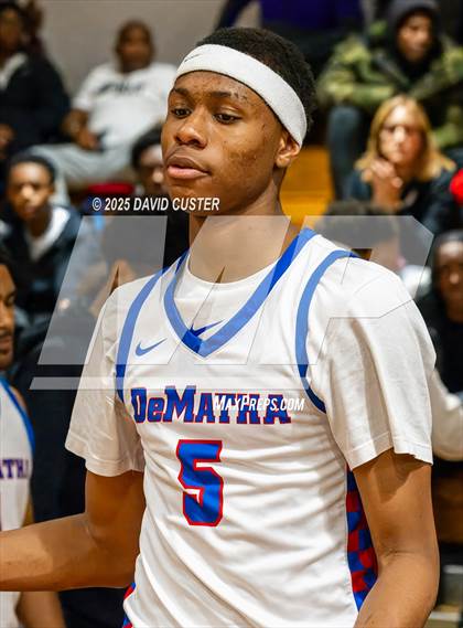 Thumbnail 3 in Our Lady of Mount Carmel vs. DeMatha (Capital Hoops Mayhem on Military) photogallery.