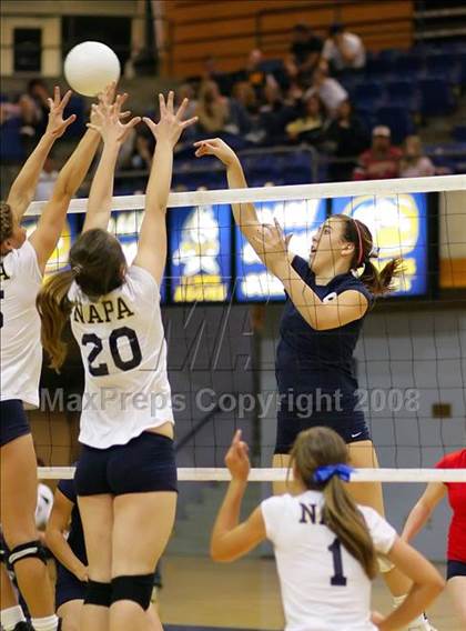 Thumbnail 3 in Napa vs. Nevada Union (CIF SJS D1 Final) photogallery.