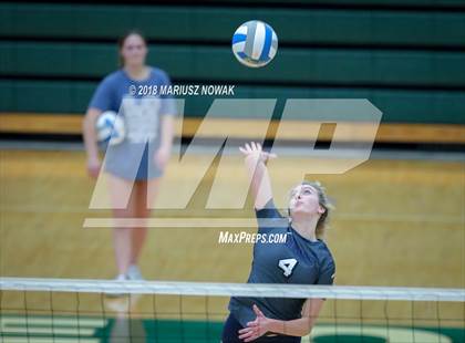 Thumbnail 2 in Stoney Creek vs. Walled Lake Northern (MHSAA D1 Regional Semifinal) photogallery.