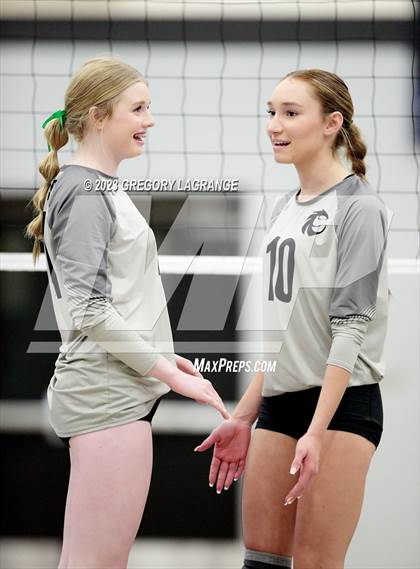 Thumbnail 2 in Allen vs Guyer photogallery.