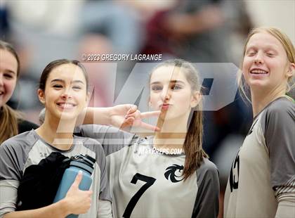 Thumbnail 3 in Allen vs Guyer photogallery.
