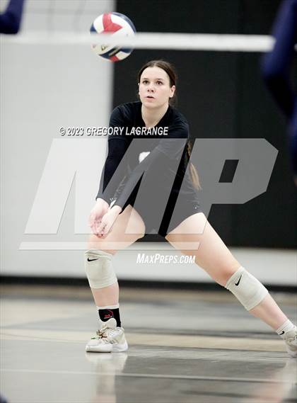 Thumbnail 1 in Allen vs Guyer photogallery.