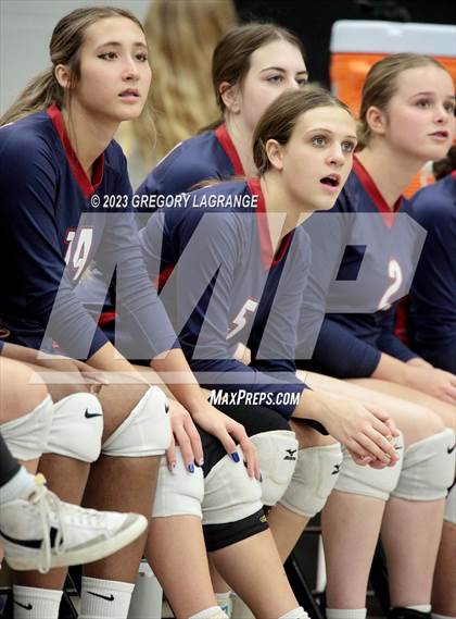 Thumbnail 2 in Allen vs Guyer photogallery.