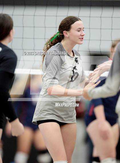 Thumbnail 3 in Allen vs Guyer photogallery.