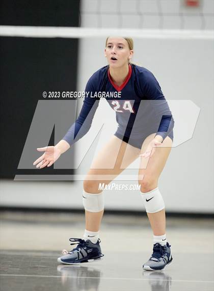 Thumbnail 1 in Allen vs Guyer photogallery.