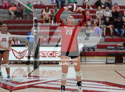Thumbnail 3 in Mountain Ridge @ Cedar Valley (Sophomore) photogallery.