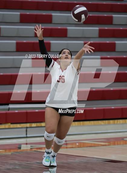 Thumbnail 1 in Mountain Ridge @ Cedar Valley (Sophomore) photogallery.