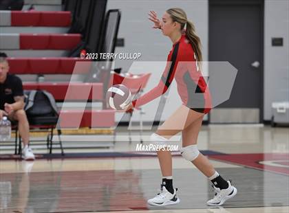 Thumbnail 2 in Mountain Ridge @ Cedar Valley (Sophomore) photogallery.