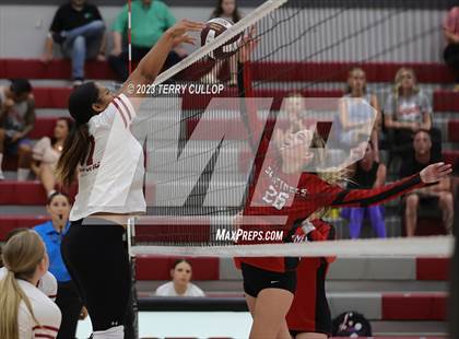 Thumbnail 3 in Mountain Ridge @ Cedar Valley (Sophomore) photogallery.