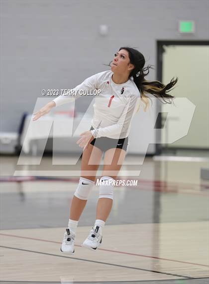 Thumbnail 2 in Mountain Ridge @ Cedar Valley (Sophomore) photogallery.