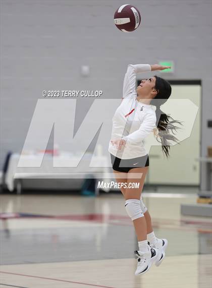 Thumbnail 3 in Mountain Ridge @ Cedar Valley (Sophomore) photogallery.