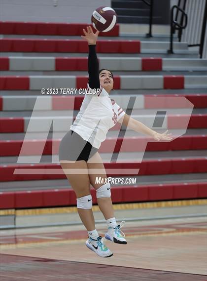 Thumbnail 2 in Mountain Ridge @ Cedar Valley (Sophomore) photogallery.