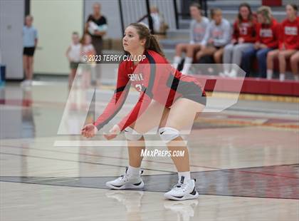 Thumbnail 3 in Mountain Ridge @ Cedar Valley (Sophomore) photogallery.