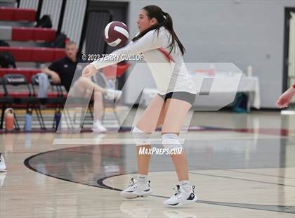 Thumbnail 2 in Mountain Ridge @ Cedar Valley (Sophomore) photogallery.