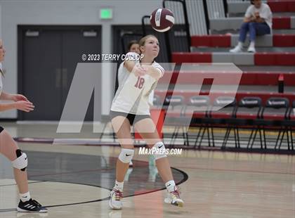 Thumbnail 2 in Mountain Ridge @ Cedar Valley (Sophomore) photogallery.