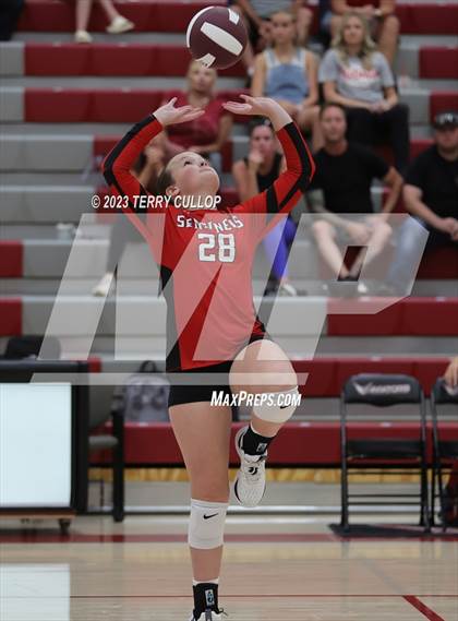 Thumbnail 3 in Mountain Ridge @ Cedar Valley (Sophomore) photogallery.