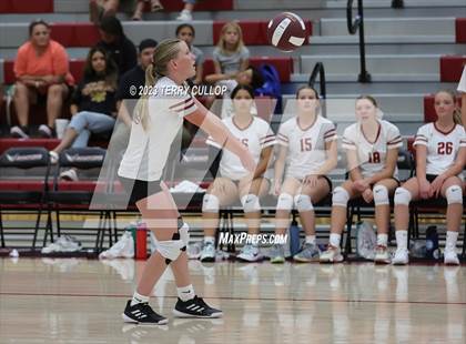 Thumbnail 2 in Mountain Ridge @ Cedar Valley (Sophomore) photogallery.