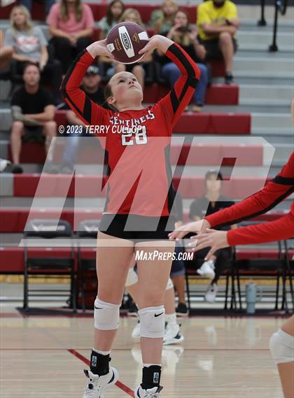 Thumbnail 2 in Mountain Ridge @ Cedar Valley (Sophomore) photogallery.