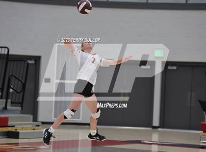 Thumbnail 1 in Mountain Ridge @ Cedar Valley (Sophomore) photogallery.