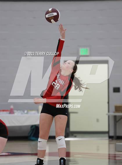 Thumbnail 3 in Mountain Ridge @ Cedar Valley (Sophomore) photogallery.