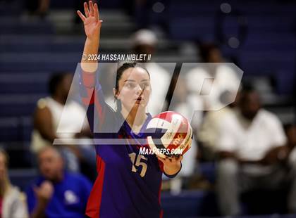 Thumbnail 3 in Jefferson vs. Calhoun (GHSA 3A State Finals) photogallery.