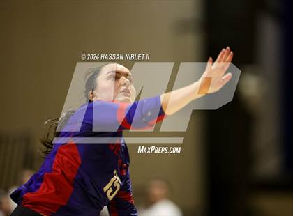 Thumbnail 1 in Jefferson vs. Calhoun (GHSA 3A State Finals) photogallery.