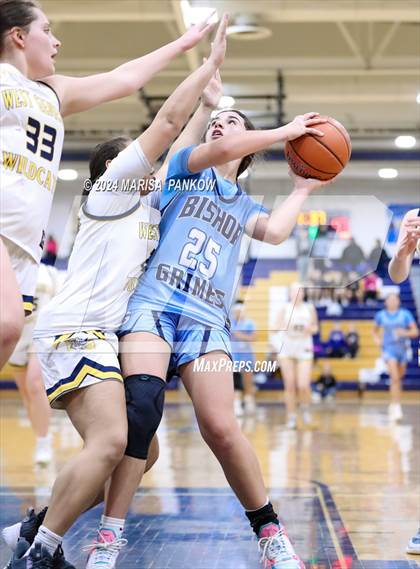 Thumbnail 2 in Bishop Grimes vs West Genesee photogallery.