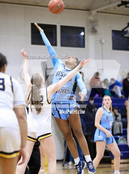 Thumbnail 2 in Bishop Grimes vs West Genesee photogallery.