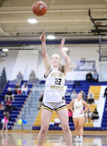 Thumbnail 3 in Bishop Grimes vs West Genesee photogallery.