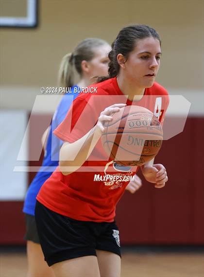 Thumbnail 3 in Big 30 AllStar Classic PA vs NY photogallery.