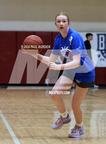 Thumbnail 2 in Big 30 AllStar Classic PA vs NY photogallery.
