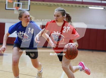 Thumbnail 1 in Big 30 AllStar Classic PA vs NY photogallery.