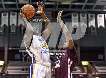 Thumbnail 2 in Belleville West vs Shadow Mountain (Bass Pro Shop Tournament of Champions) photogallery.