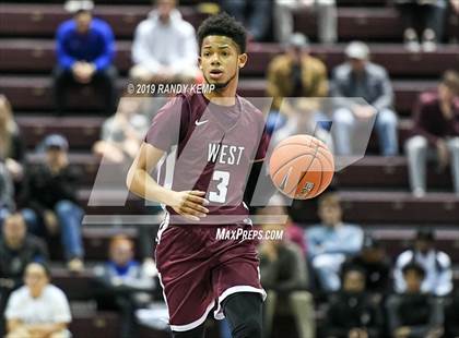 Thumbnail 1 in Belleville West vs Shadow Mountain (Bass Pro Shop Tournament of Champions) photogallery.