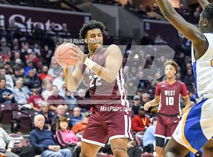 Thumbnail 2 in Belleville West vs Shadow Mountain (Bass Pro Shop Tournament of Champions) photogallery.