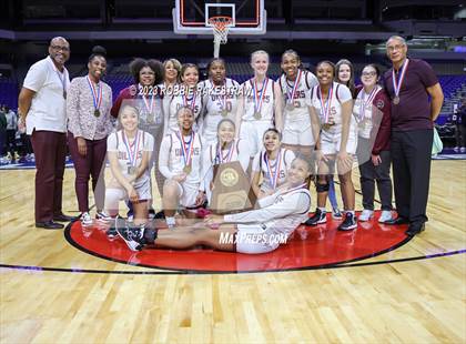 Thumbnail 3 in Pearland vs. DeSoto (UIL 6A Basketball State Semifinal Medal Ceremony) photogallery.