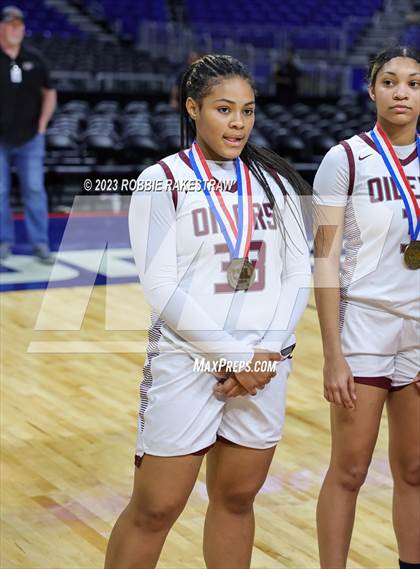 Thumbnail 3 in Pearland vs. DeSoto (UIL 6A Basketball State Semifinal Medal Ceremony) photogallery.