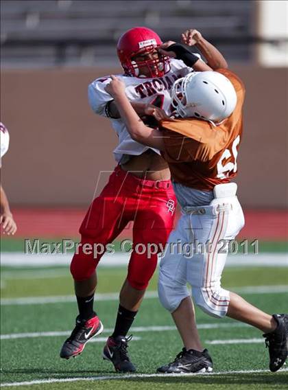 Thumbnail 3 in South Houston Freshman B @ Alvin Freshman White photogallery.