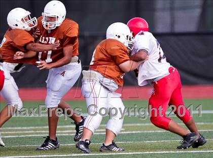 Thumbnail 3 in South Houston Freshman B @ Alvin Freshman White photogallery.